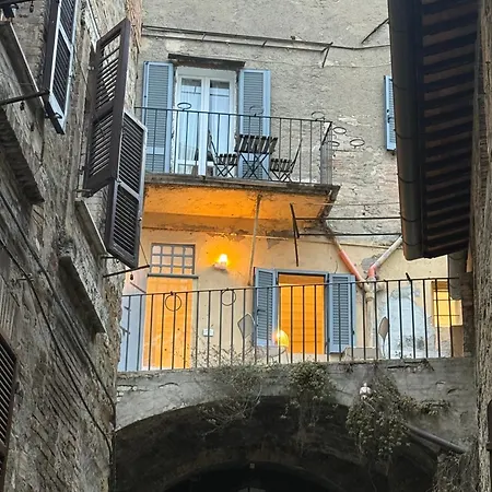 Elegant With Exclusive Terrace In Downtown Perugia