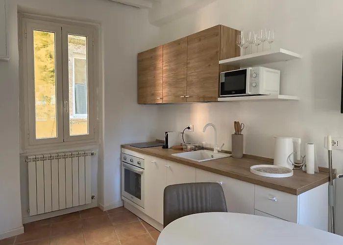 Elegant With Exclusive Terrace In Downtown Perugia